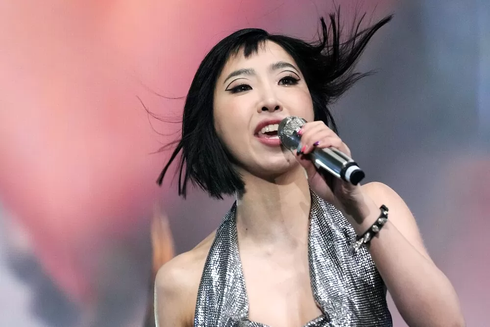 minzy-2ne1-debut